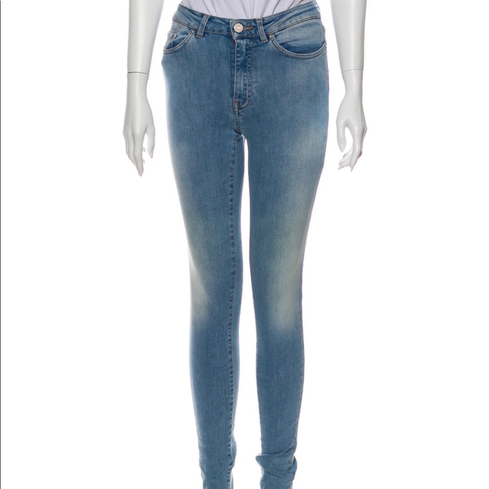 Acne Studios light wash skinny jeans SZ 24🤩
